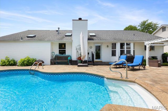 2110 Autumn Wood Drive, St Charles, MO 63303