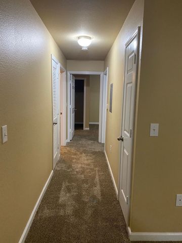 2119 Ringgold Ct Apt 201, Clarksville, TN 37042