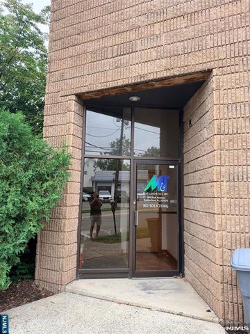 300 Park Avenue 3, Rutherford, NJ 07070