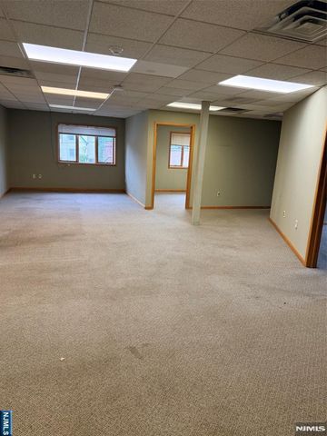 300 Park Avenue 3, Rutherford, NJ 07070