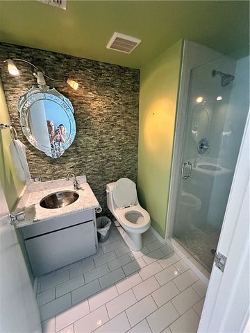 3402 Ocean Dr 4, Corpus Christi, TX 78411