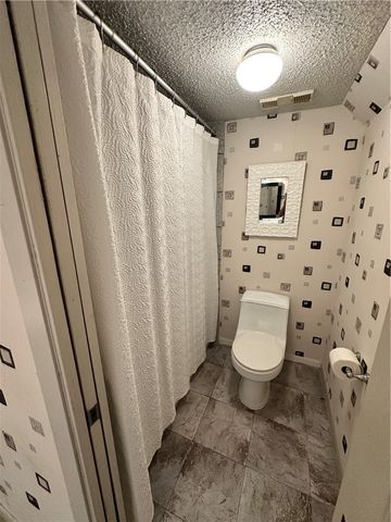 3402 Ocean Dr 4, Corpus Christi, TX 78411