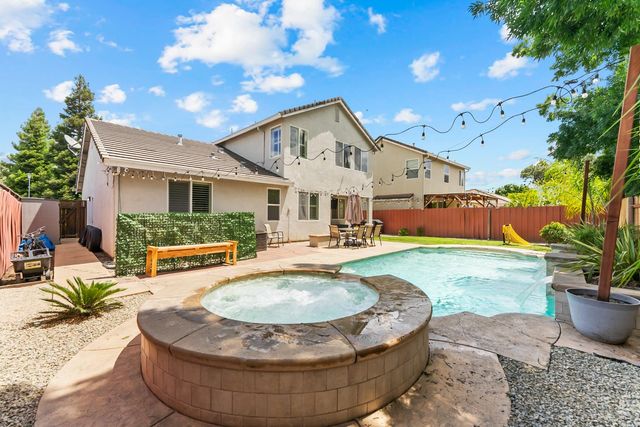 4716 Brabant Way, Elk Grove, CA 95757