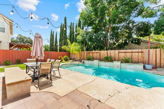 4716 Brabant Way, Elk Grove, CA 95757