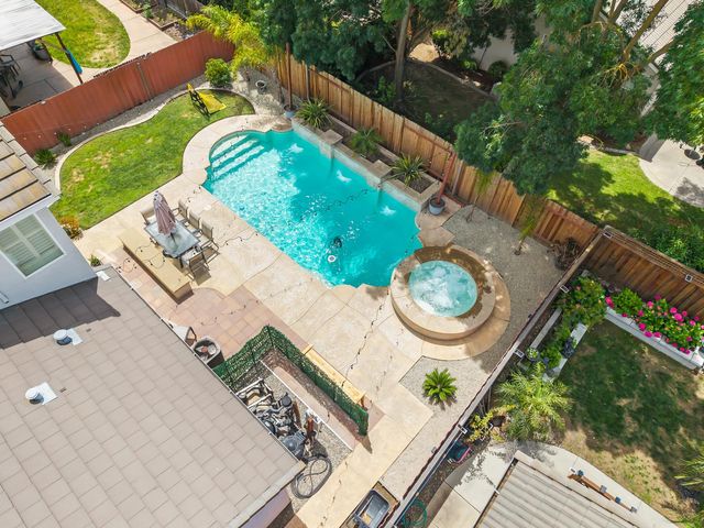 4716 Brabant Way, Elk Grove, CA 95757