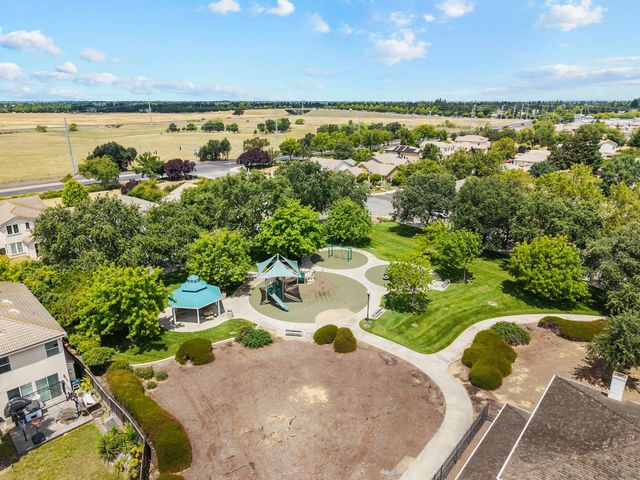 4716 Brabant Way, Elk Grove, CA 95757