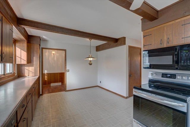 2780 Marledge Street, Fitchburg, WI 53711