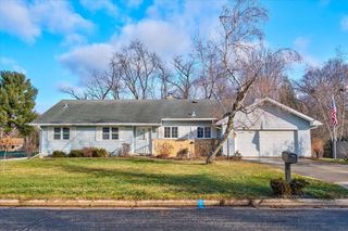 2780 Marledge Street, Fitchburg, WI 53711