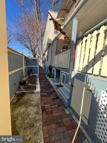 12220 CENTERHILL ST, Silver Spring, MD 20902