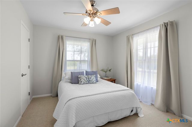 2002 E Young Avenue, Temple, TX 76501