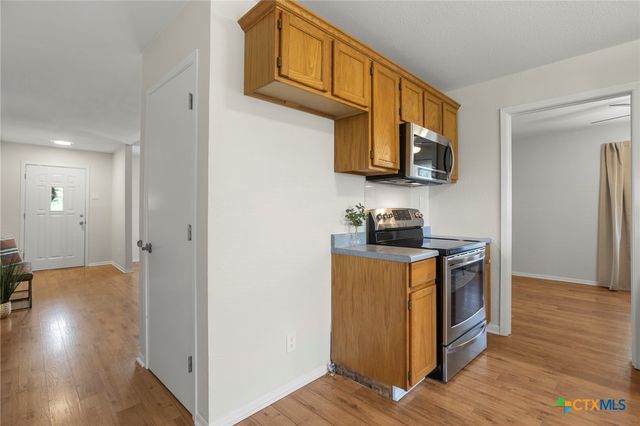 2002 E Young Avenue, Temple, TX 76501