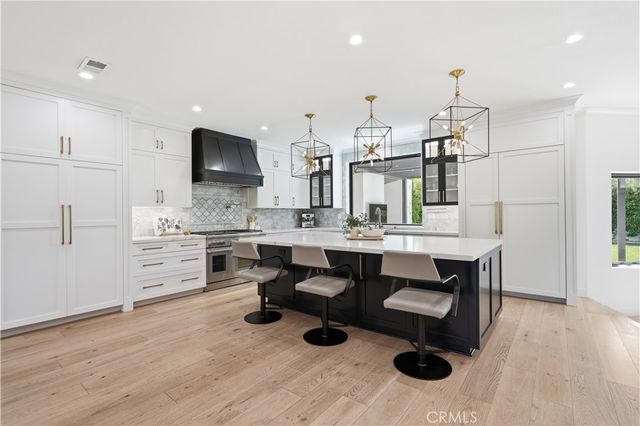 1852 6th, Manhattan Beach, CA 90266