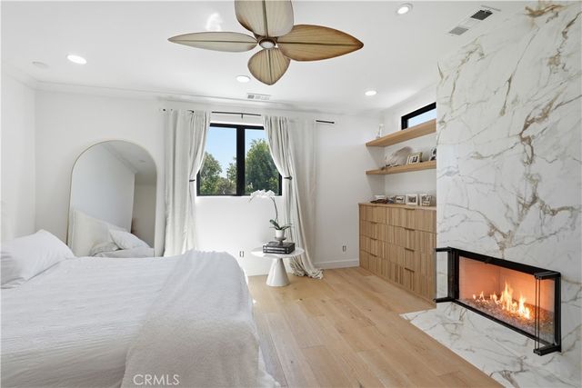 1852 6th, Manhattan Beach, CA 90266