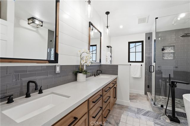 1852 6th, Manhattan Beach, CA 90266