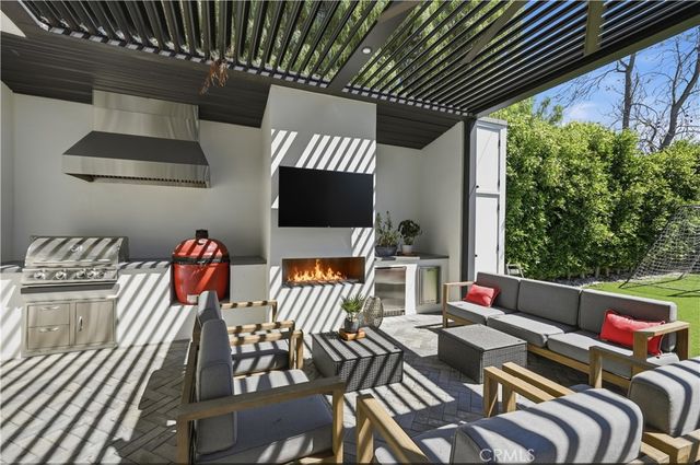 1852 6th, Manhattan Beach, CA 90266