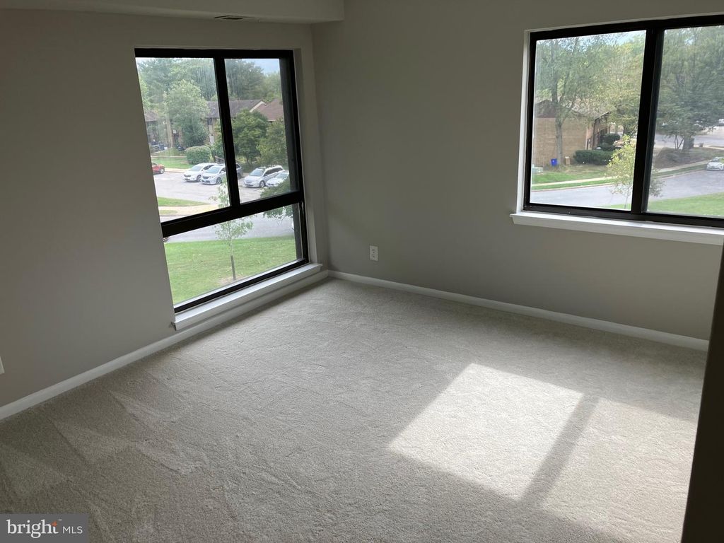 6091 MAJORS LN #11, Columbia, MD 21045