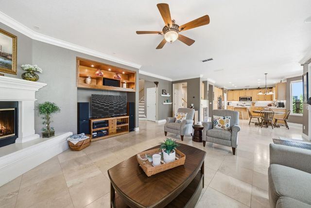 319 Stagestop Ct, El Dorado Hills, CA 95762