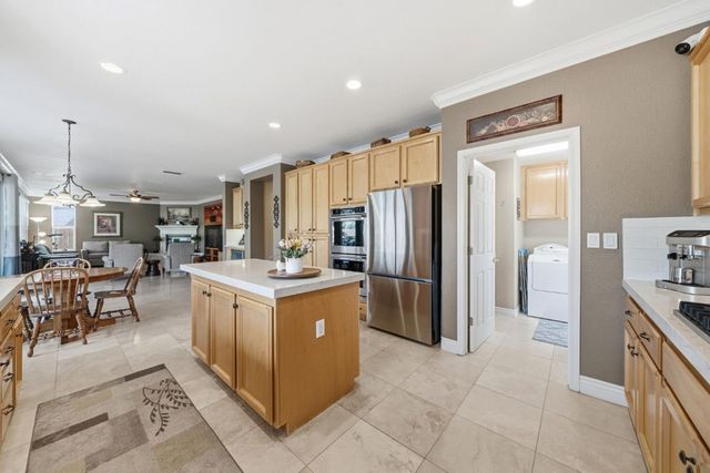 319 Stagestop Ct, El Dorado Hills, CA 95762