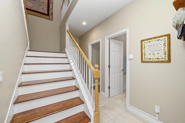 319 Stagestop Ct, El Dorado Hills, CA 95762