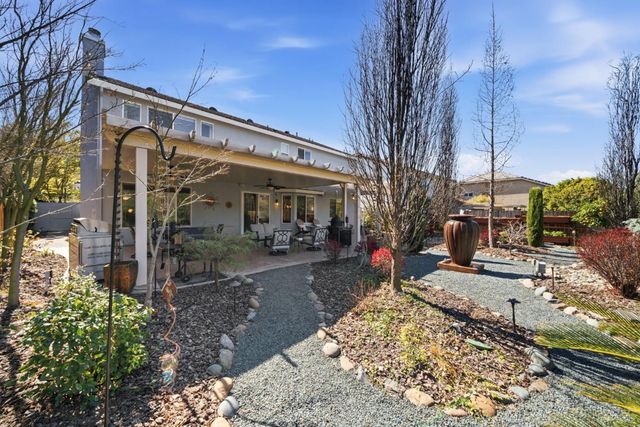 319 Stagestop Ct, El Dorado Hills, CA 95762