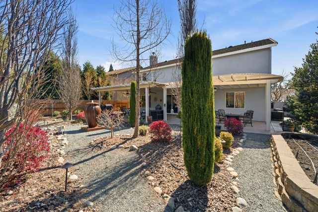 319 Stagestop Ct, El Dorado Hills, CA 95762