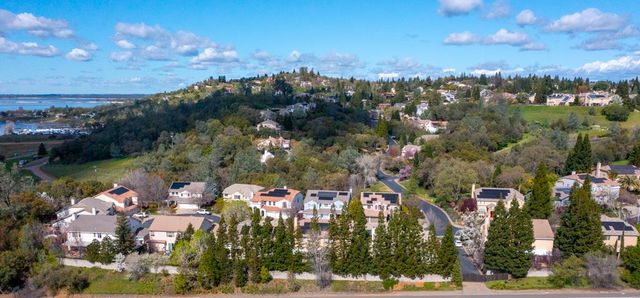 319 Stagestop Ct, El Dorado Hills, CA 95762