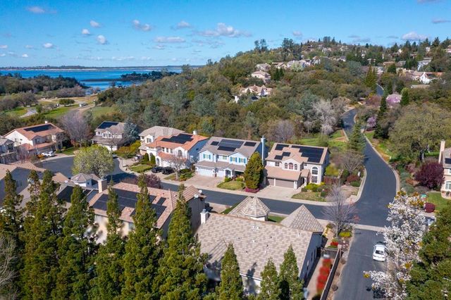 319 Stagestop Ct, El Dorado Hills, CA 95762