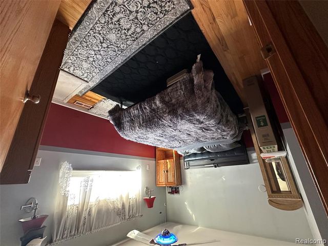 31453 Bridge Avenue, Garden City, MI 48135