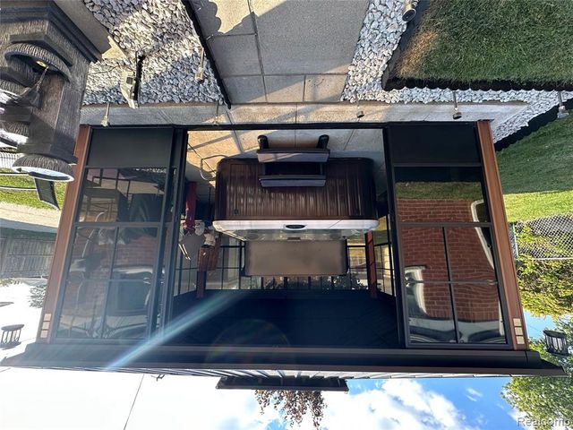 31453 Bridge Avenue, Garden City, MI 48135