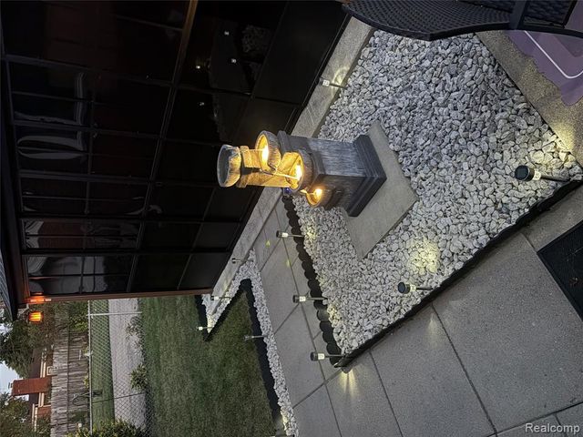 31453 Bridge Avenue, Garden City, MI 48135