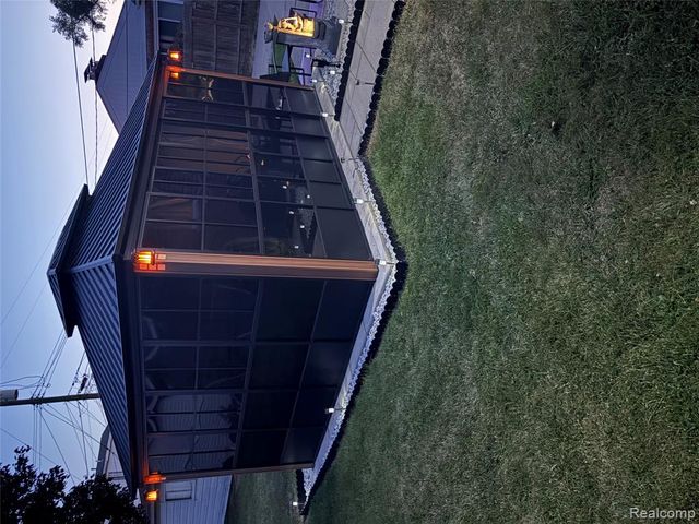 31453 Bridge Avenue, Garden City, MI 48135