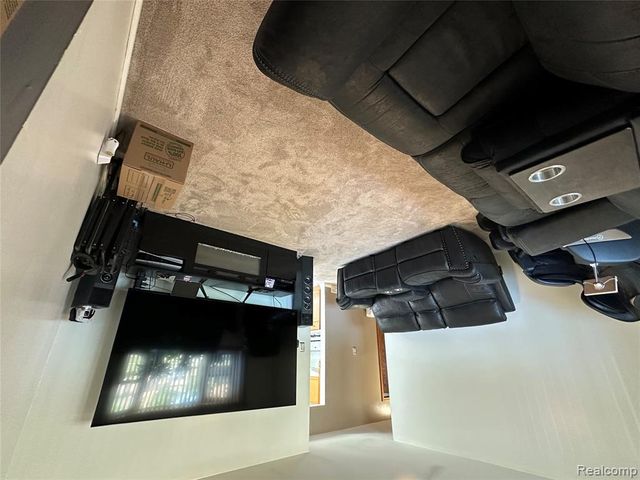 31453 Bridge Avenue, Garden City, MI 48135