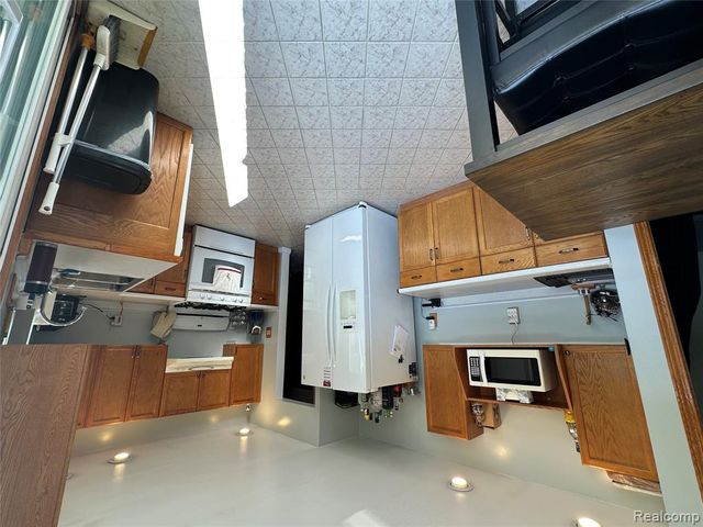 31453 Bridge Avenue, Garden City, MI 48135