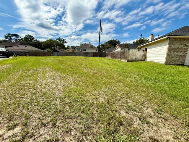 307 N Cypress Estates Circle, Spring, TX 77388