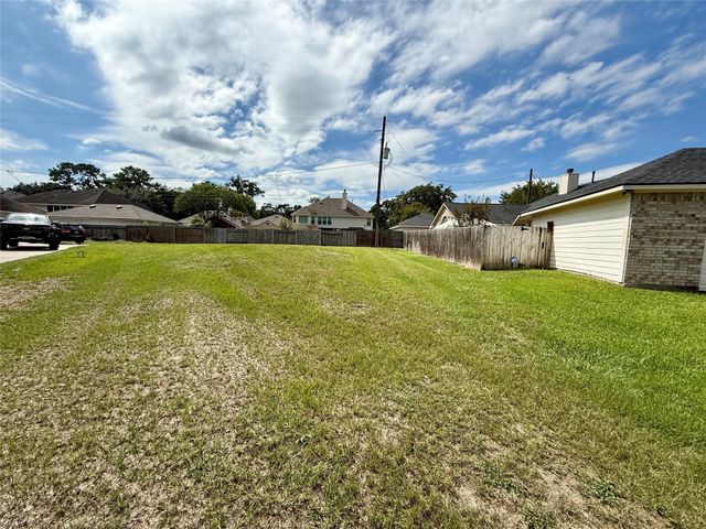 307 N Cypress Estates Circle, Spring, TX 77388