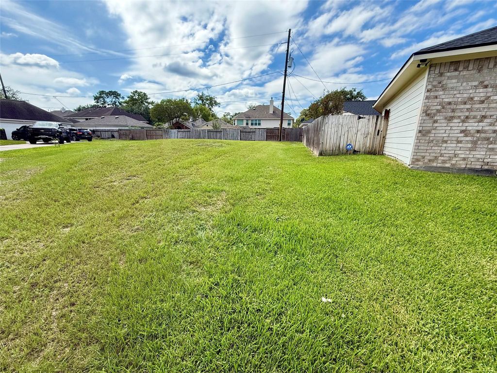 307 N Cypress Estates Circle, Spring, TX 77388
