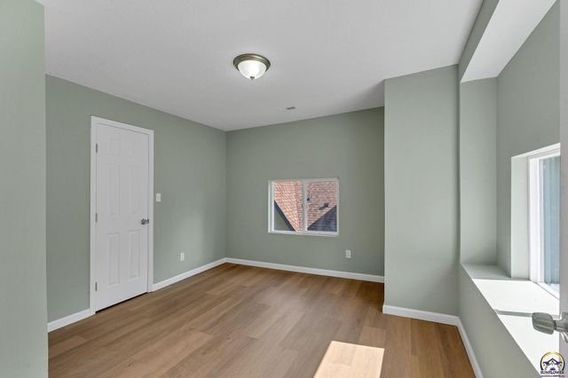 1609 SW Wayne AVE, Topeka, KS 66604