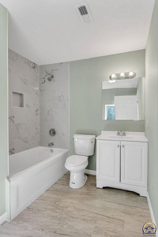 1609 SW Wayne AVE, Topeka, KS 66604