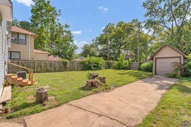 1609 SW Wayne AVE, Topeka, KS 66604