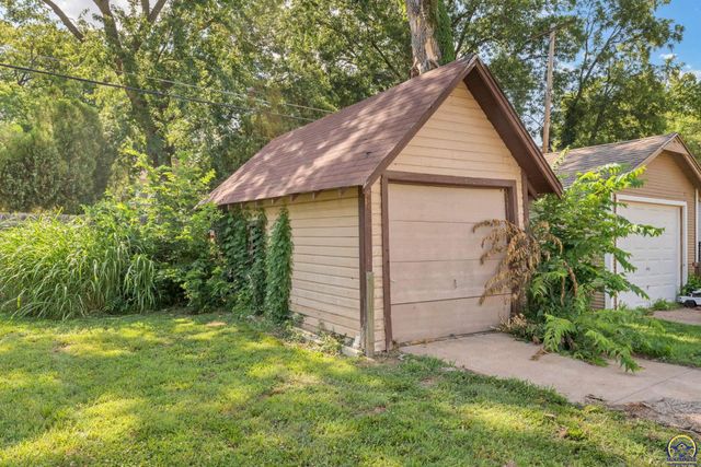 1609 SW Wayne AVE, Topeka, KS 66604