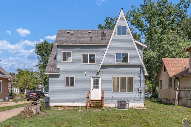 1609 SW Wayne AVE, Topeka, KS 66604