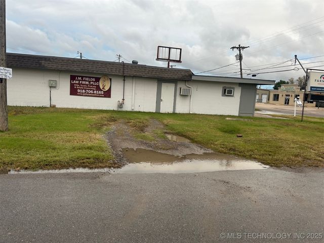 603 W Cherokee Street, Wagoner, OK 74467