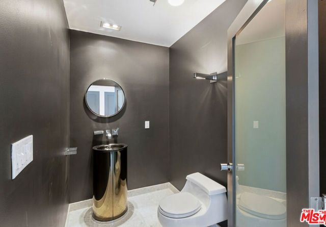 7250 Franklin Avenue 1207, Los Angeles, CA 90046