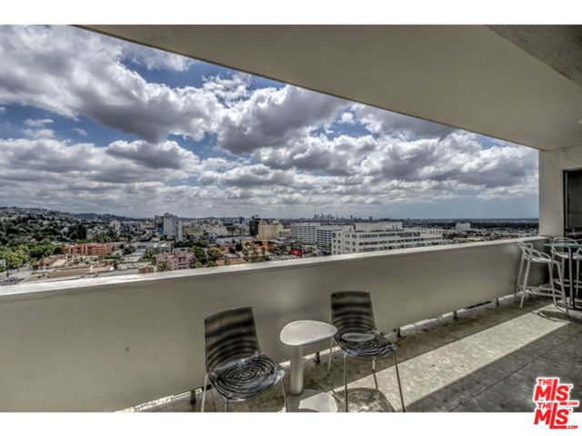 7250 Franklin Avenue 1207, Los Angeles, CA 90046