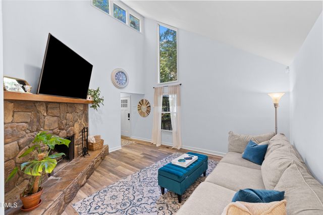 1229 Selwyn Lane, Cary, NC 27511