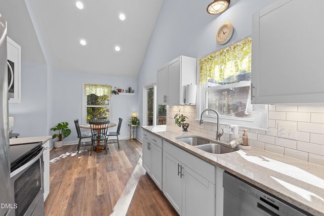 1229 Selwyn Lane, Cary, NC 27511