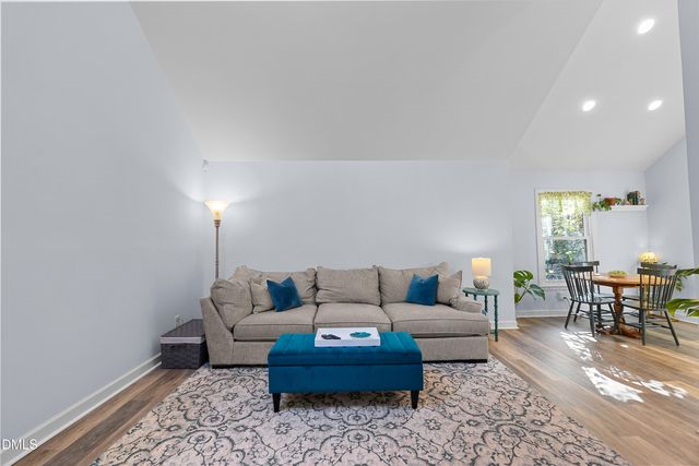 1229 Selwyn Lane, Cary, NC 27511