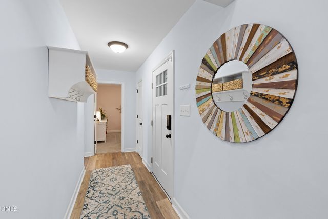 1229 Selwyn Lane, Cary, NC 27511