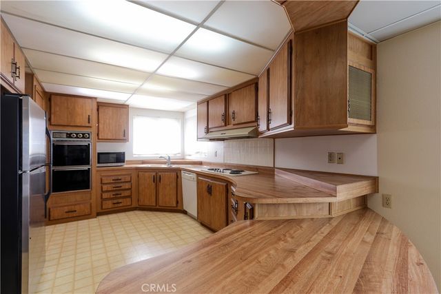 2528 Park LAKE 108, Santa Ana, CA 92705