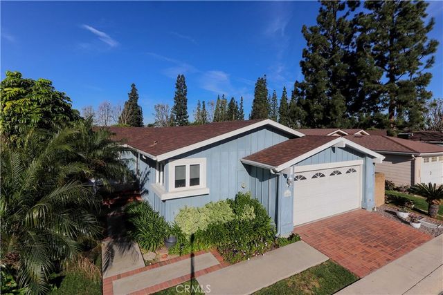 2528 Park LAKE 108, Santa Ana, CA 92705